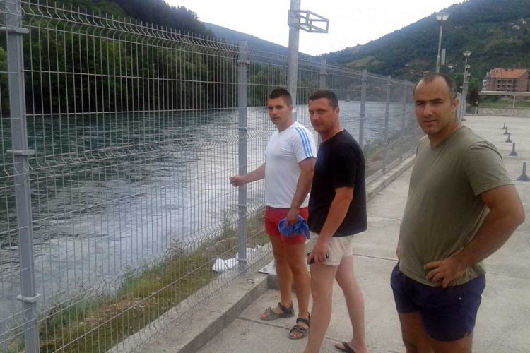 Spasili ženu koja se davila u Drini
