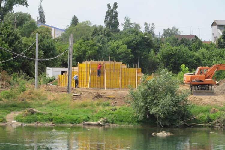 Niče temelj mosta u Priječanima