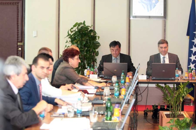 Počinje borba za direktorske fotelje