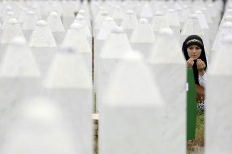 Srbija nije tražila od Rusije veto za Srebrenicu