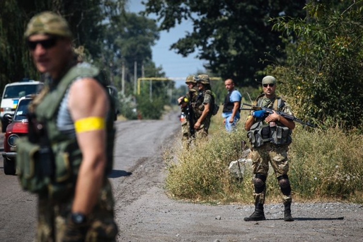 Rorbaker: Ukrajinski bezbjednjaci ubijaju po Donbasu