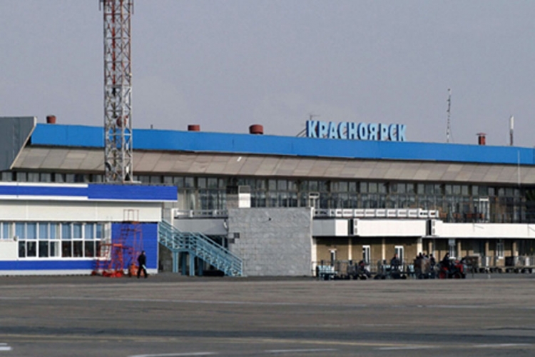 Nepotvrđene informacije o postavlnaju bombe na aerodromu