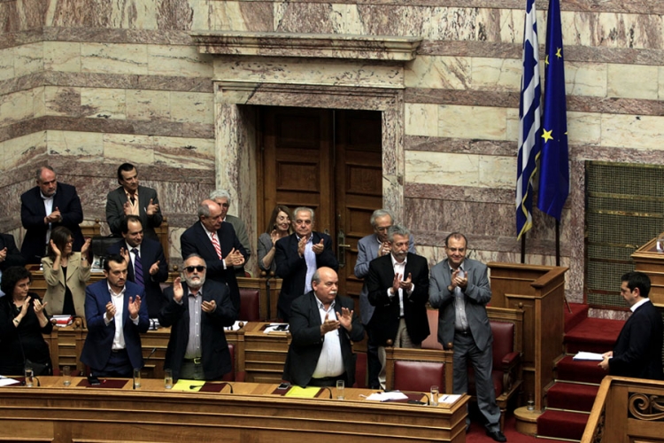 Grčki parlament podržao održavanje referenduma