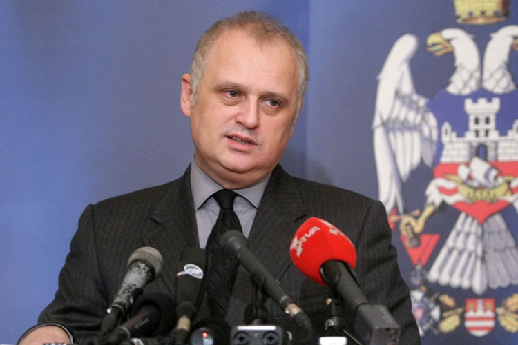 Vesić: Javnost čvrsta u podršci za podizanje spomenika Principu