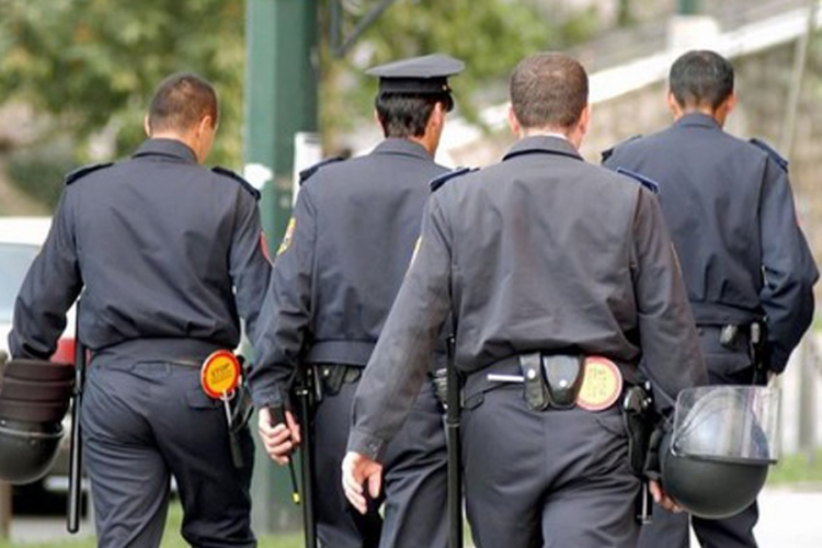 Policija stupila u generalni štrajk u Bihaću