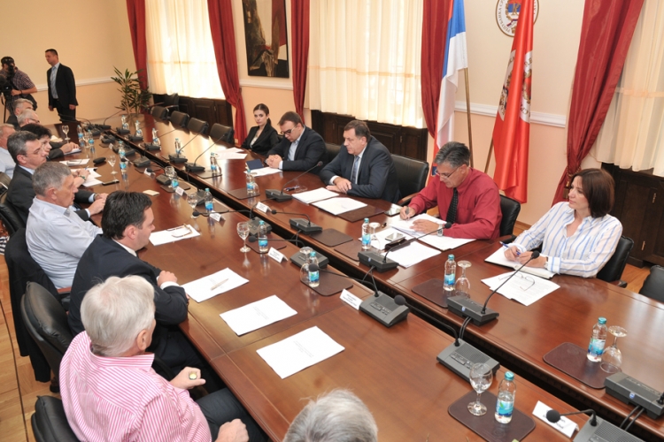 Dodik: Referendum o spornim odlukama visokih predstavnika