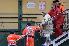 Prevrnuo se trajekt na Filipinima, najmanje 33 poginulih