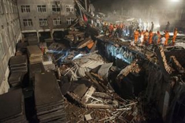 Najmanje devetoro poginulo, a 42 povrijeđeno u fabrici obuće