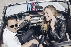 Lijepe žene i automobili stari trik