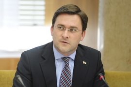 Selaković: Rezolucija bi bila trajna etiketa za Srbe