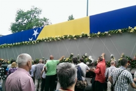 Kolonu s posmrtnim ostacima ispratio veliki broj građana Sarajeva
