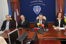 Policija za petama napadačima na Vučića