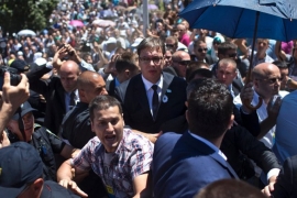 MUP RS objavio fotografije napadača na Vučića (FOTO)