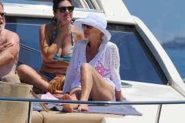 Ko bi rekao da Helen Miren uskoro puni 70 godina? (FOTO)