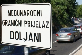 Čekanje u Doljanima duže od tri sata