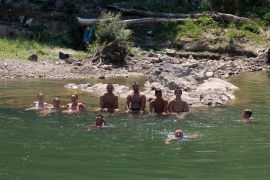 Hiljade kupača u Zelenom viru