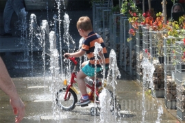 Danas vruće, popodne pljuskovi sa grmljavinom