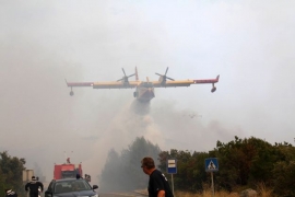Gori od Istre do Brača: Šest kanadera stiže u pomoć