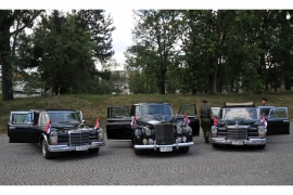 Zavirite u Titove automobile (FOTO)