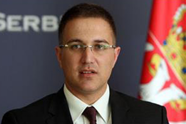 Stefanović: Preduzete mere da se čvrsto zaštiti granica