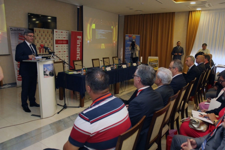 Zvizdić: Regionalna saradnja ključ stabilnosti 