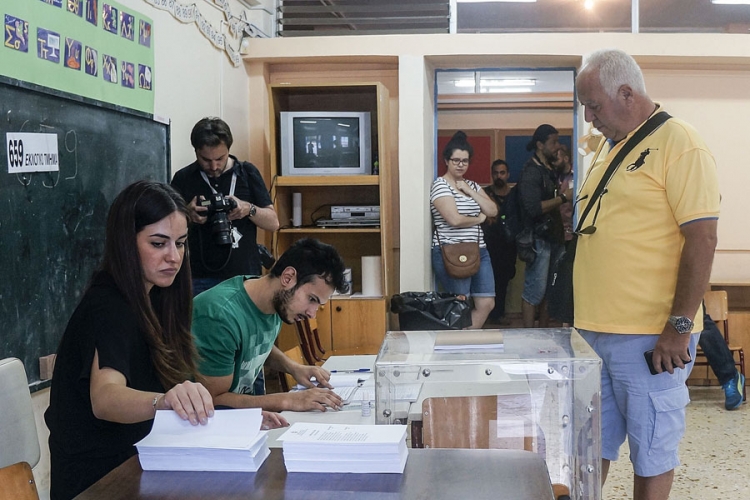 Solidan odziv Grka na referendumu