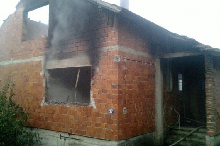 Starac izgorio u požaru
