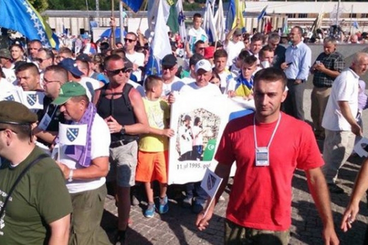 Učesnici Marša mira stigli u Potočare