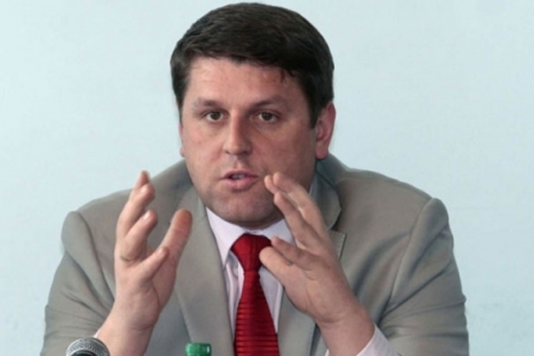 Duraković: Razočaran sam, lično ću nazvati Vučića