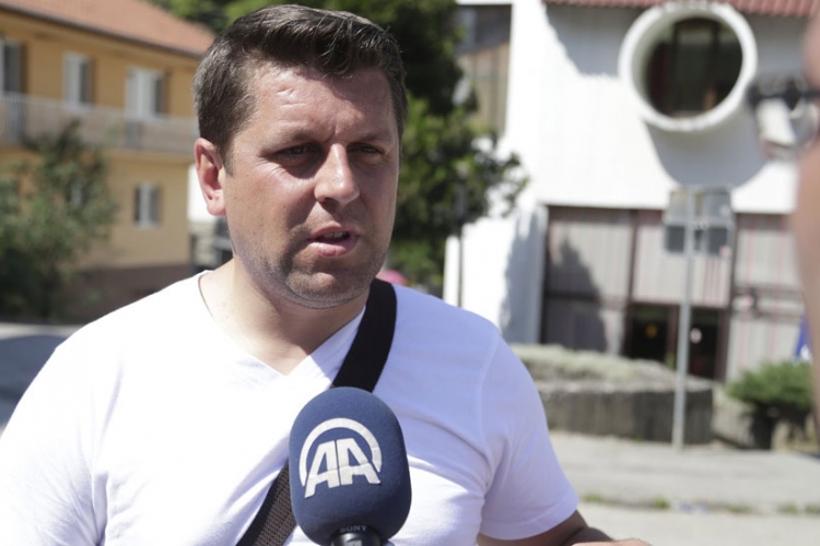 Duraković: Ostavljena mrlja nad Srebrenicom