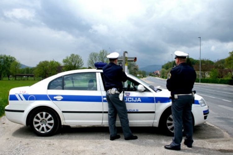 Četvoro mrtvih u sudaru u Sloveniji
