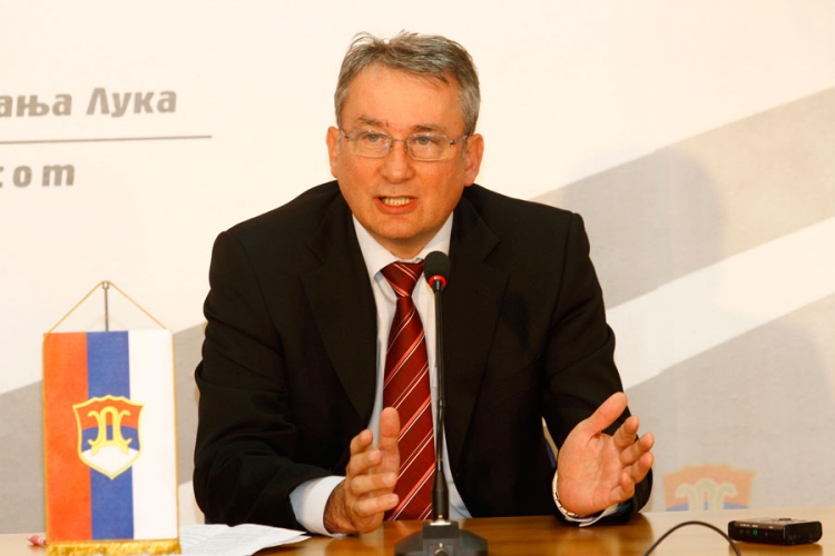 Bosić: Dodik da objasni šta će biti nakon referenduma