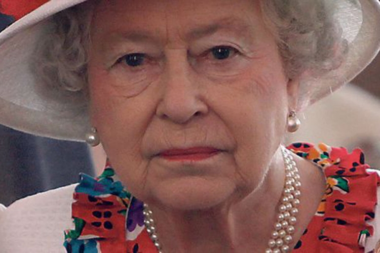 Britanska kraljica izvan sebe: Osjeća se izdanom