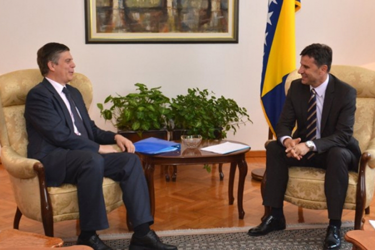 Novalić: Vlada FBiH u ponedjeljak potpisuje agendu