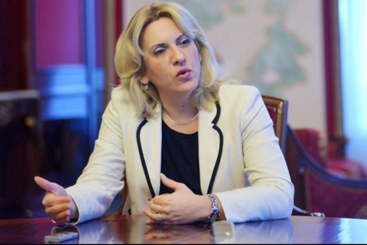 "Prioritet Vlade RS reforma zdravstva i javnih preduzeća"