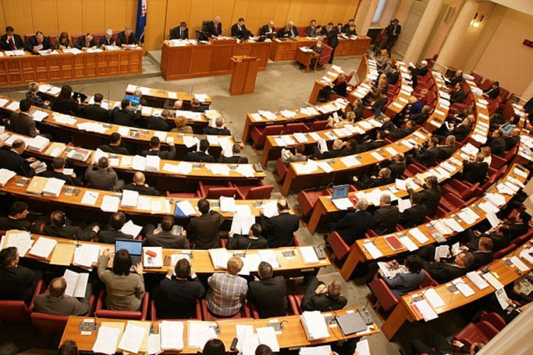 Hrvatska: Vanredna sjednica Sabora zbog arbitraže o Piranskom zalivu