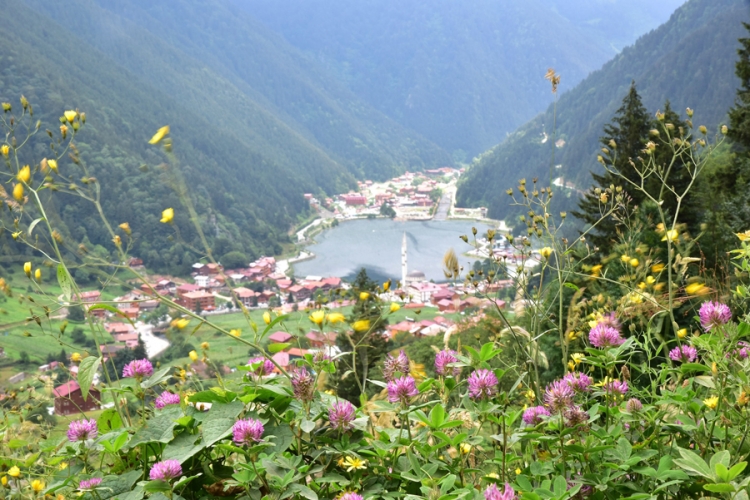 Jezero Uzungol dragulj crnomorskog primorja