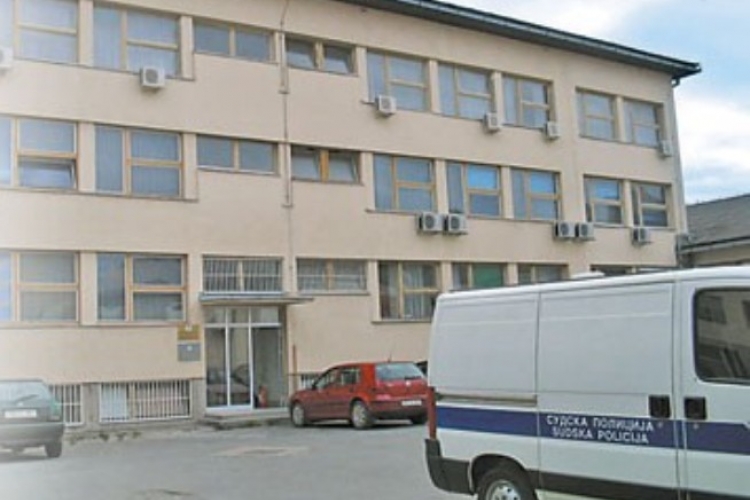 Doboj: Troje osumnjičeno za privredni kriminal 