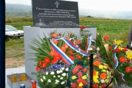 Glamoč: Obilježeno 18 godina od ekshumacije 108 srpskih boraca i ...