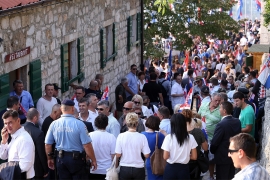 HDZ-ov vašar u Kninu, izviždani svi osim Kolinde, Karamarka i Bandića
