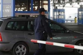 U Doljanima se čeka jedan čas, na prelazu Bijača oko 30 minuta
