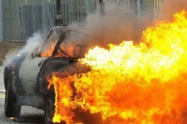 Zapaljena dva automobila u Prijedoru