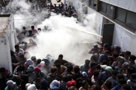 Sukob policije i migranata u Španiji nakon pogibije Senegalca (VIDEO)
