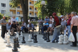 Na 115 zaposlenih čak 100 penzionera