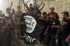 Ni nakon godinu dana Amerika nije uništila ISIL