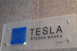 Prodaja Tesla banke "političko pitanje"?