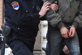 Uhapšeni poslije pucnjave iz vozila u pokretu