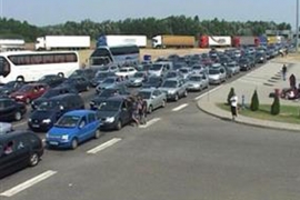 Na Horgošu zadržavanje četiri časa