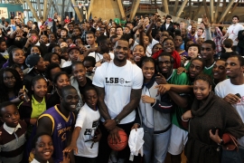 Lebron Džejms školuje 1.100 učenika