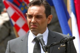 Vulin: Kako će EU reagovati na zabranu ćirilice?